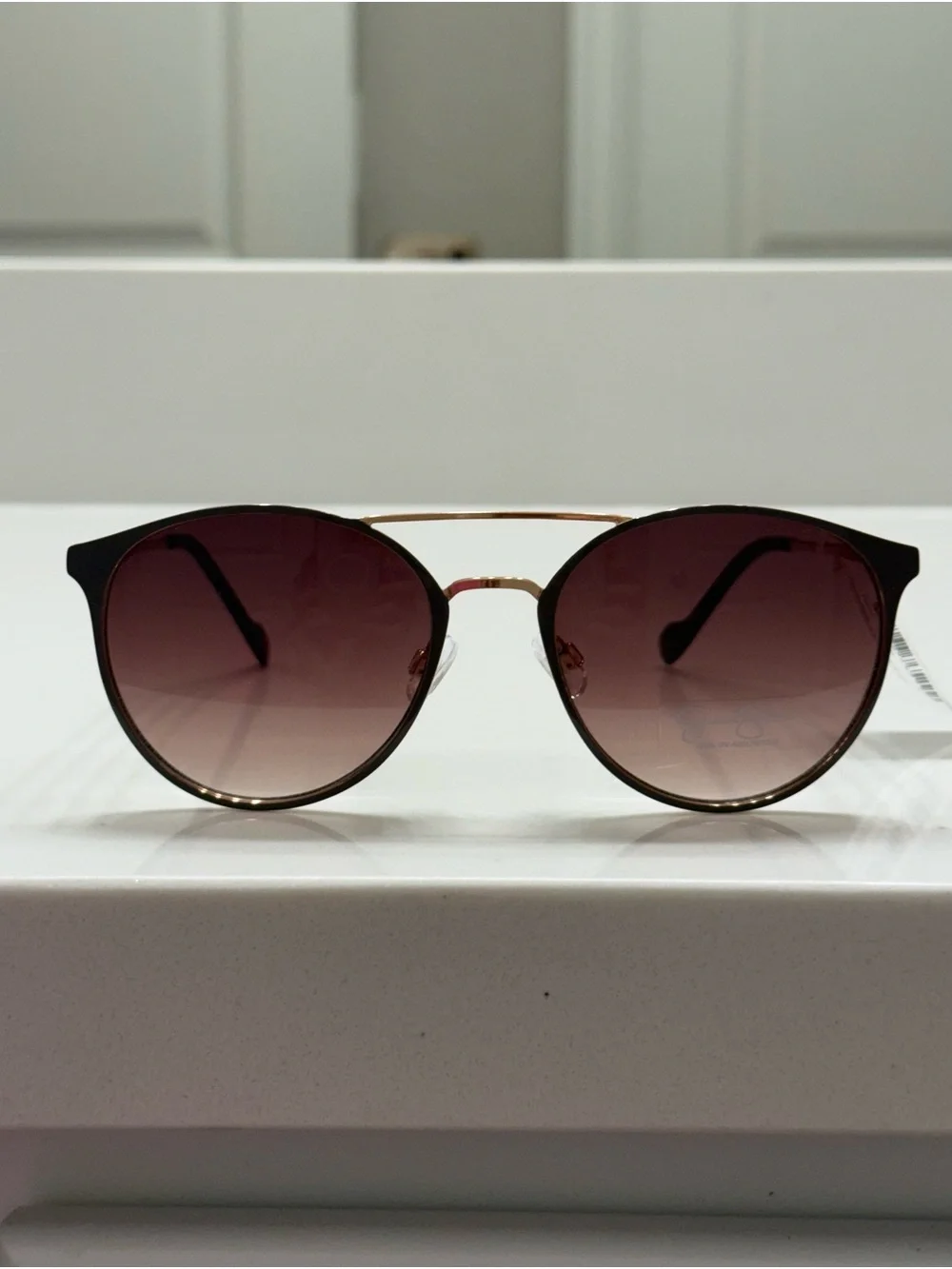 Jessica Simpson Round Sunglasses with BROWN Gradient Lenses NWT